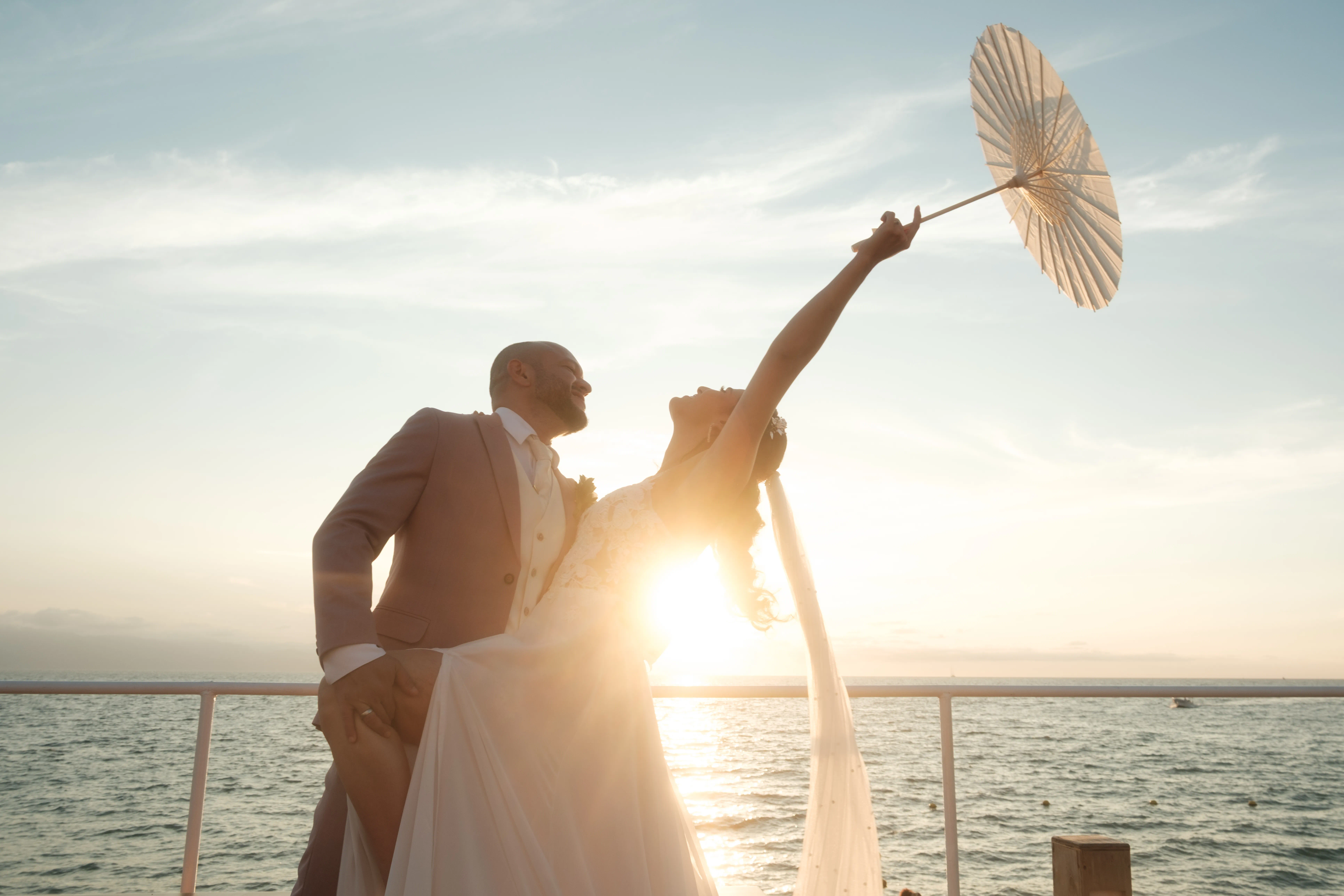 Fotografía editorial de boda - 1. Caro Y Paco   Puerto Vallarta Wedding